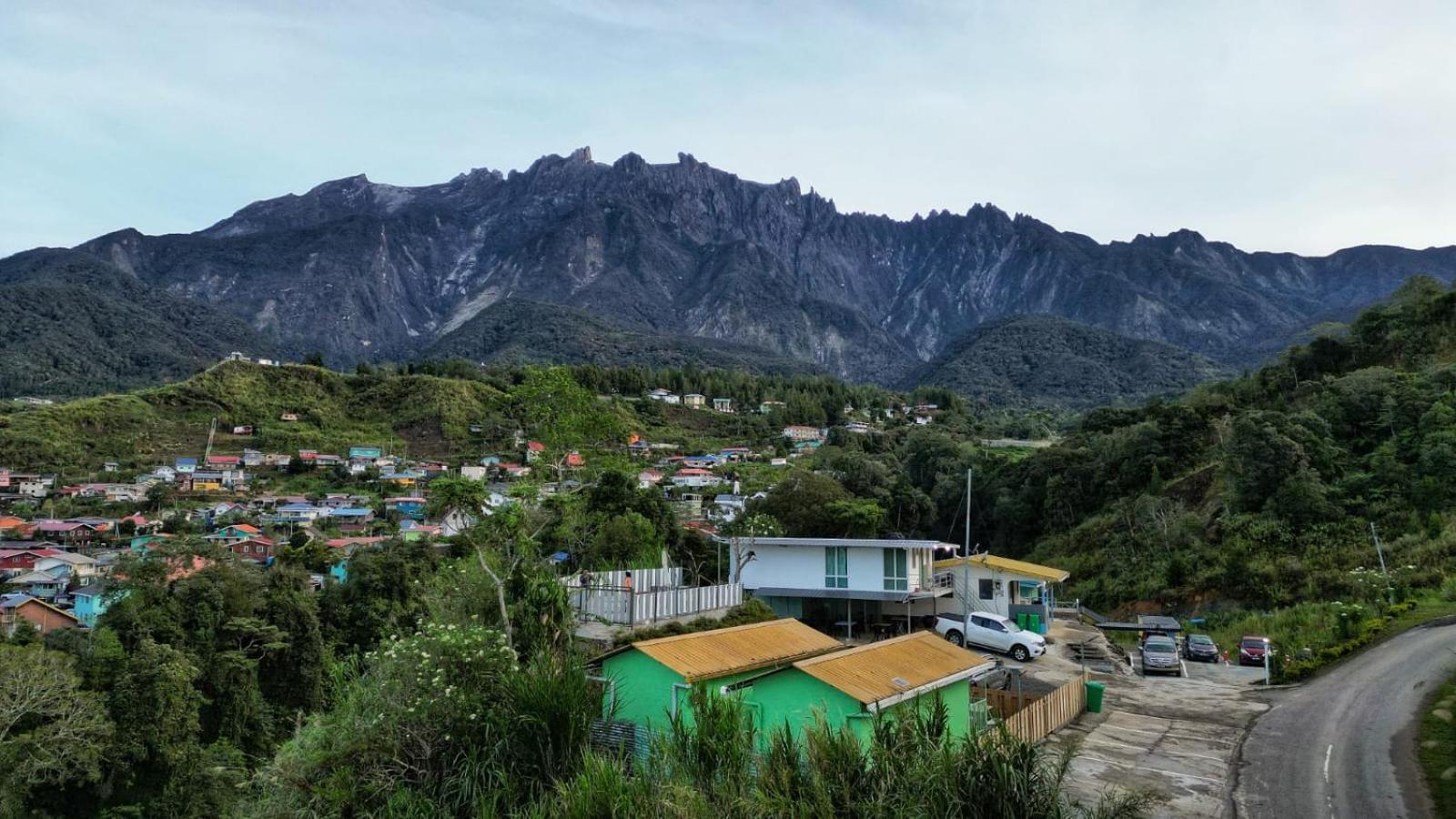 Wind Valley Farmstay Kampong Kundassan Esterno foto